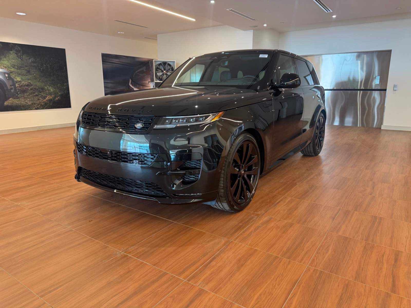 2026 Land Rover Range Rover Sport Dynamic SE