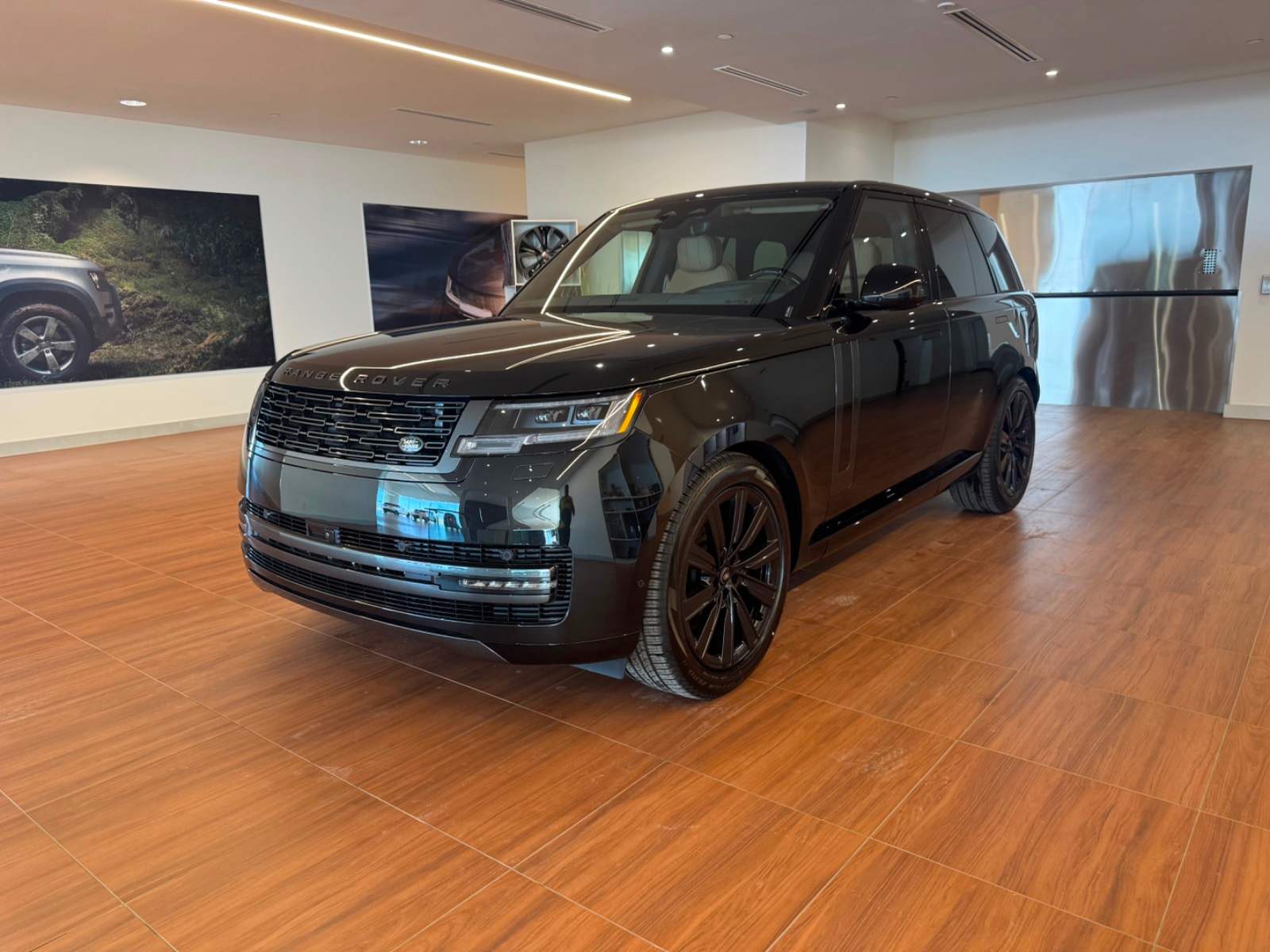 2026 Land Rover Range Rover SE