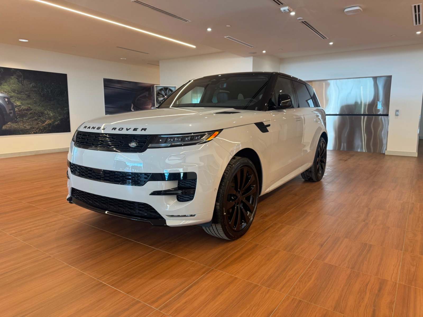 2026 Land Rover Range Rover Sport Dynamic HSE