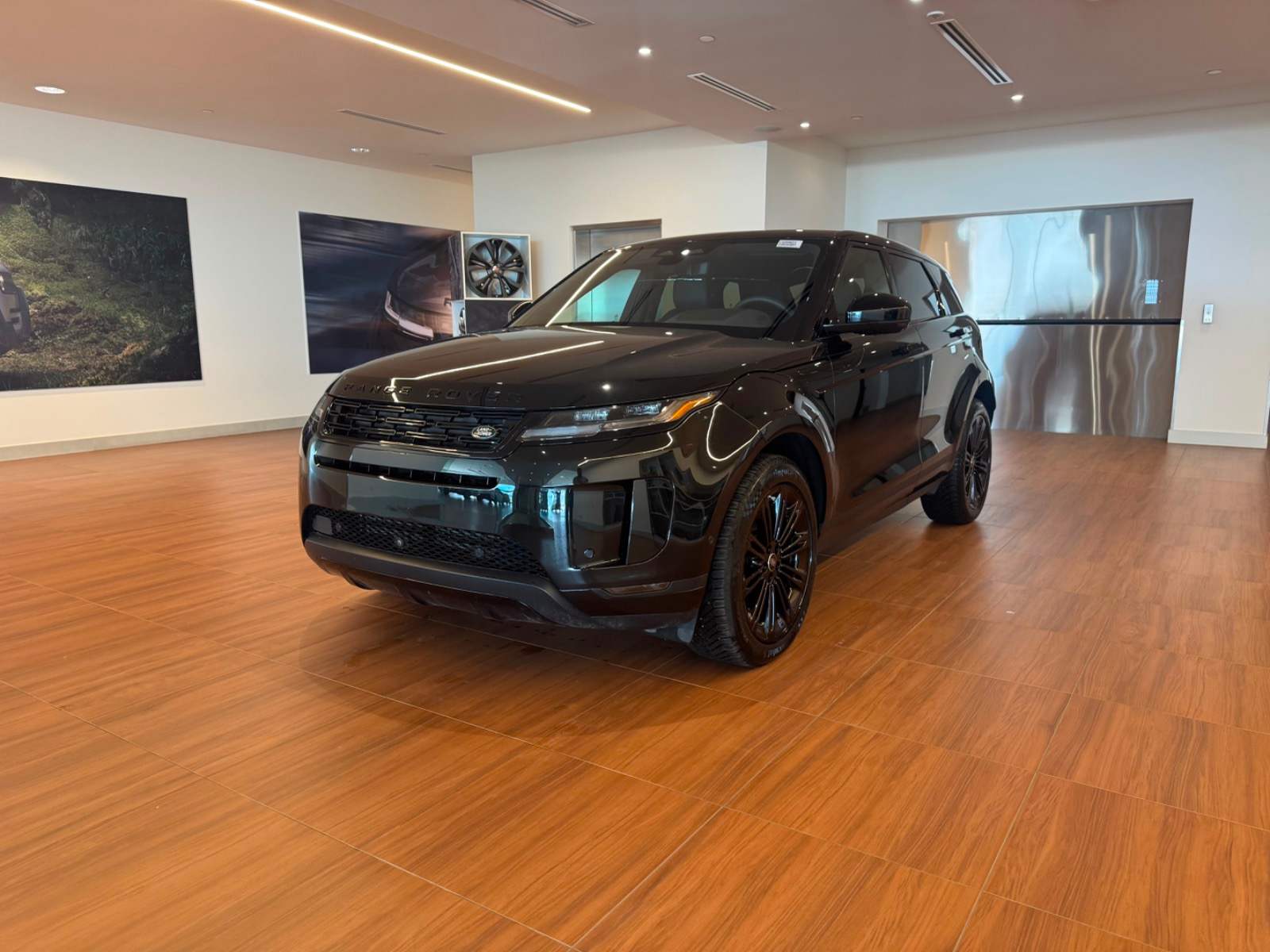 2026 Land Rover Range Rover Evoque S