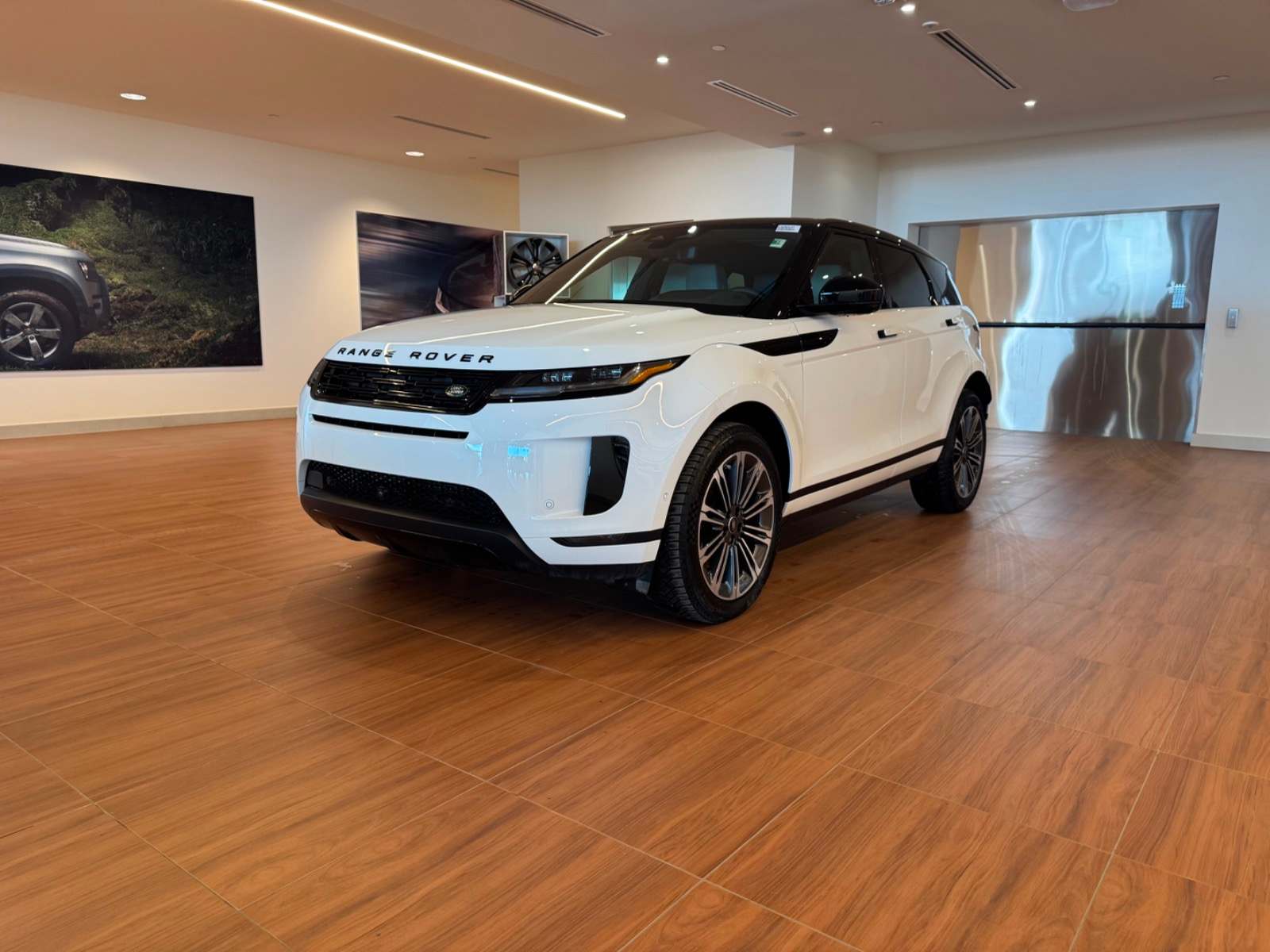 2026 Land Rover Range Rover Evoque S