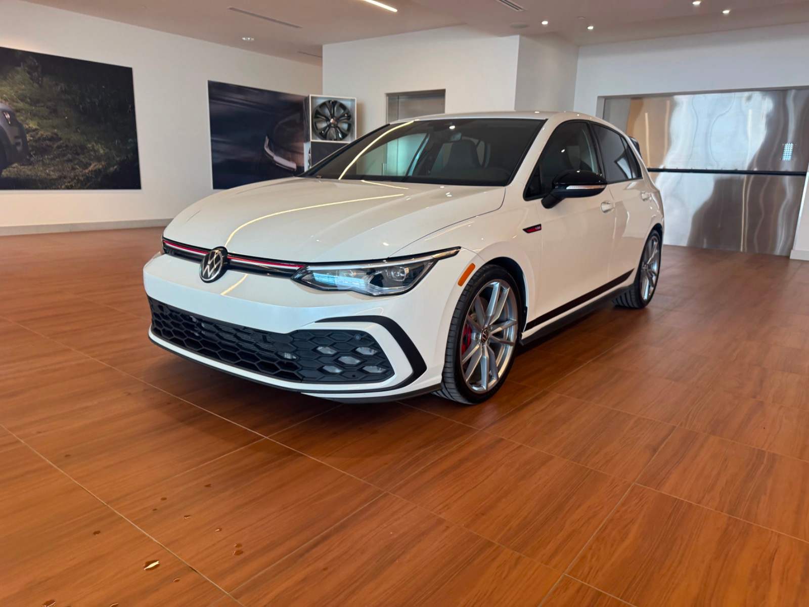 2024 Volkswagen Golf GTI Autobahn