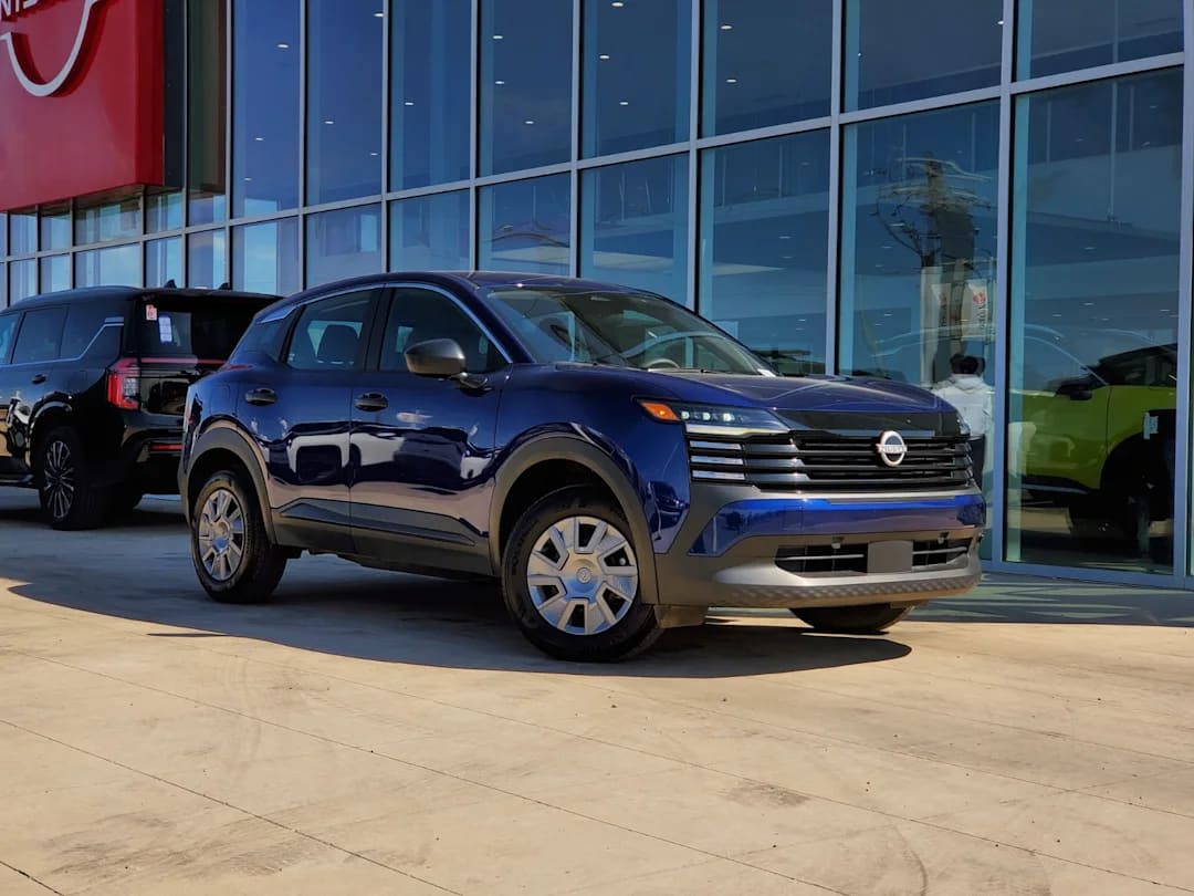 2025 Nissan Kicks S