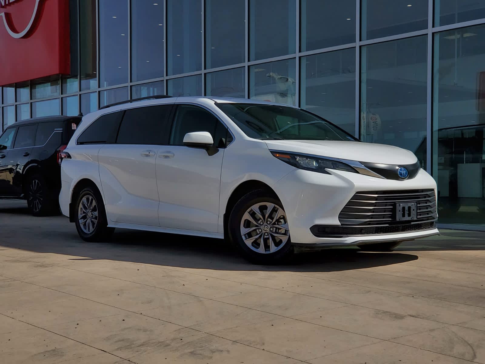 2024 Toyota Sienna LE