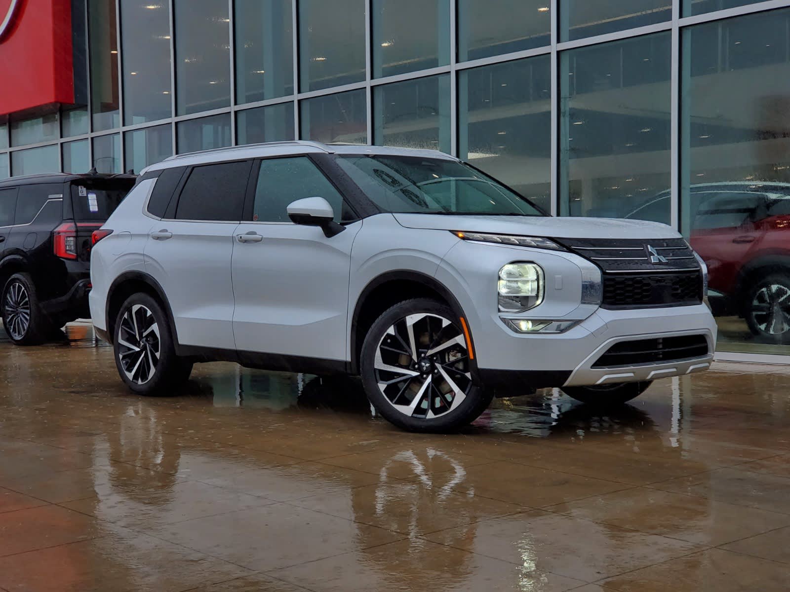 2024 Mitsubishi Outlander SEL