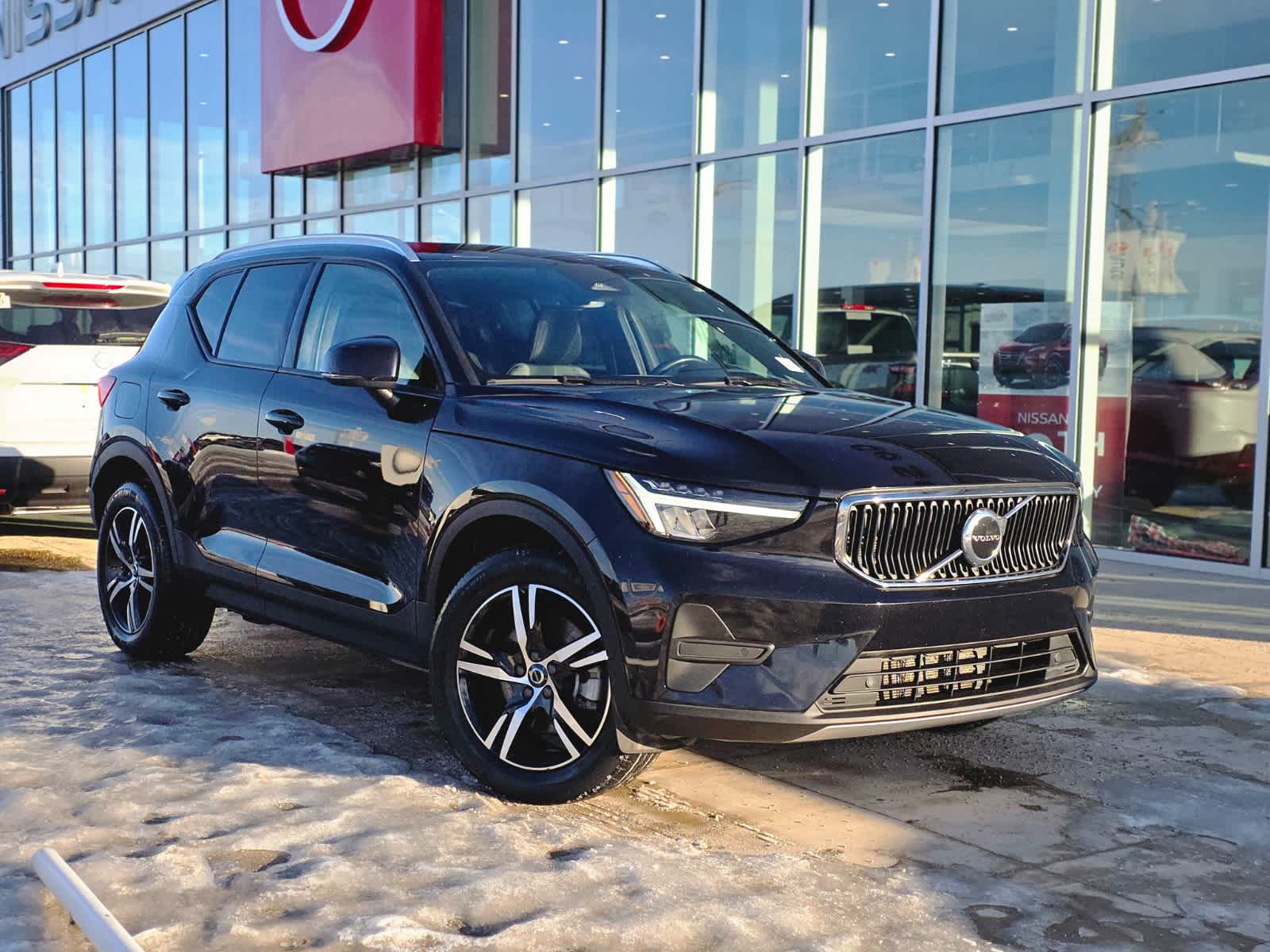 2023 Volvo XC40 Core