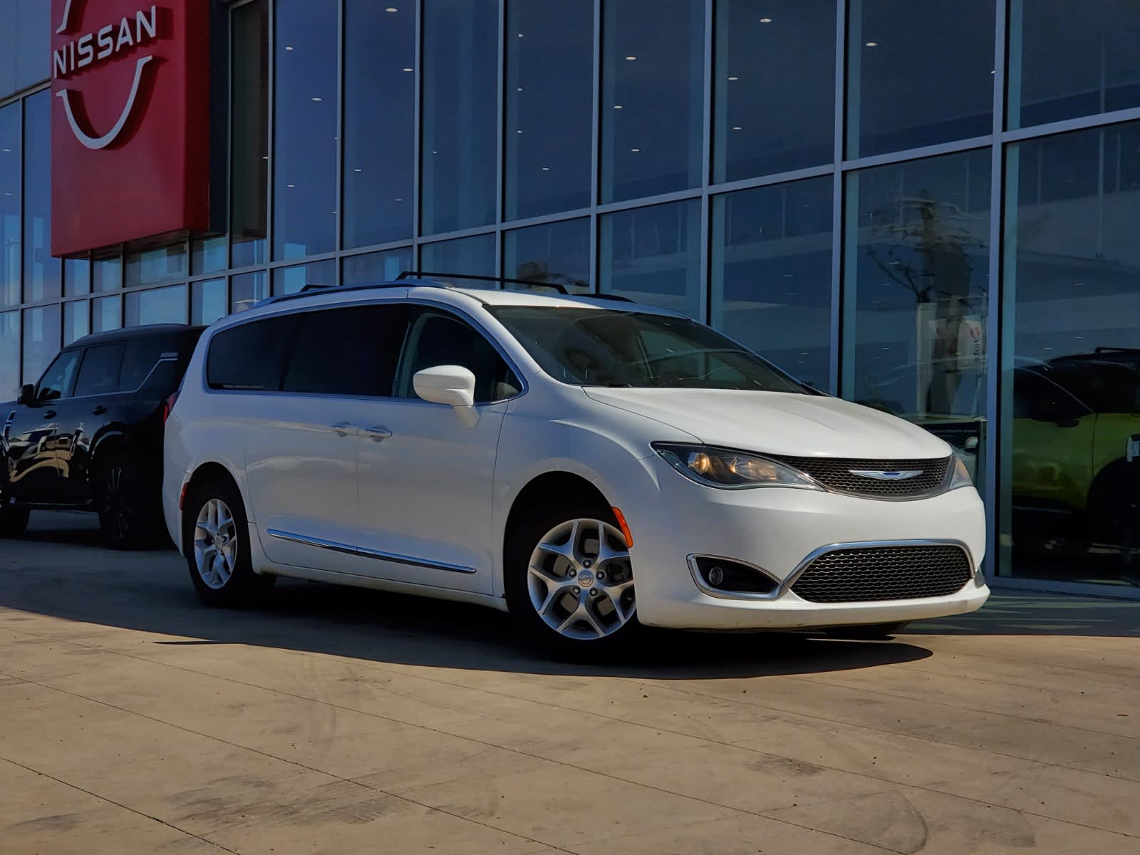 2017 Chrysler Pacifica Touring-L Plus