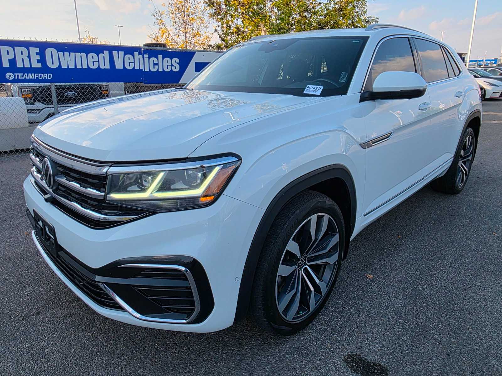 2022 Volkswagen Atlas Cross Sport Execline
