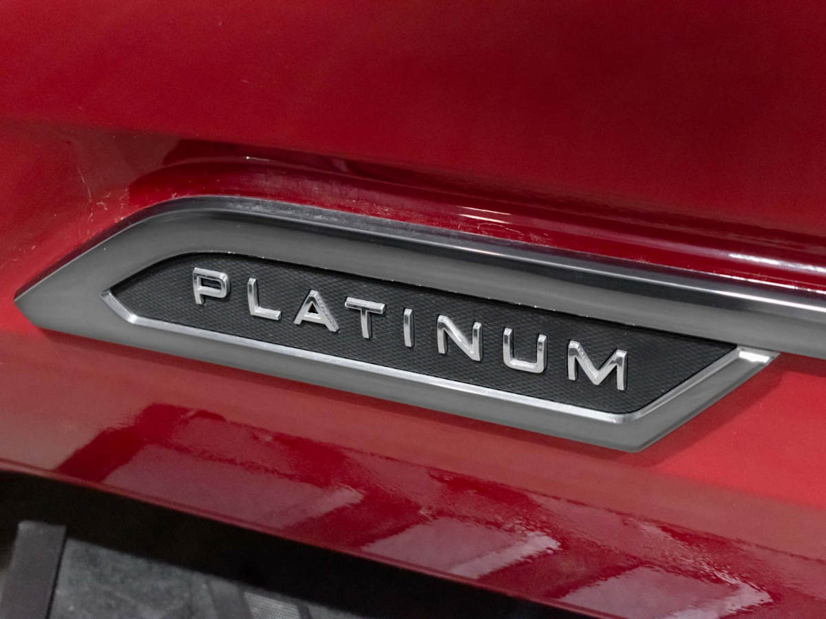 2025 Toyota Tundra Platinum — photo 7