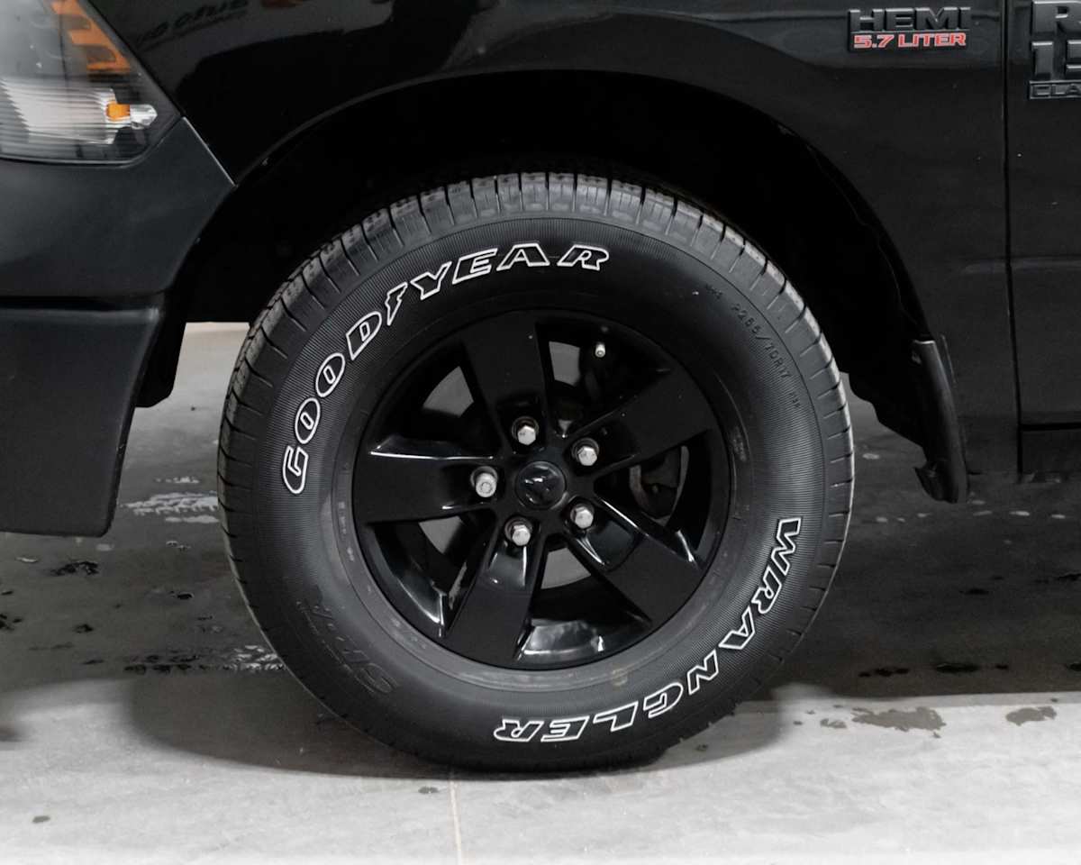 2023 Ram 1500 Classic Tradesman — photo 6
