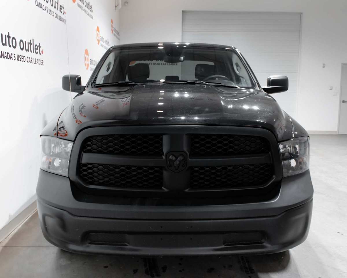 2023 Ram 1500 Classic Tradesman — photo 5