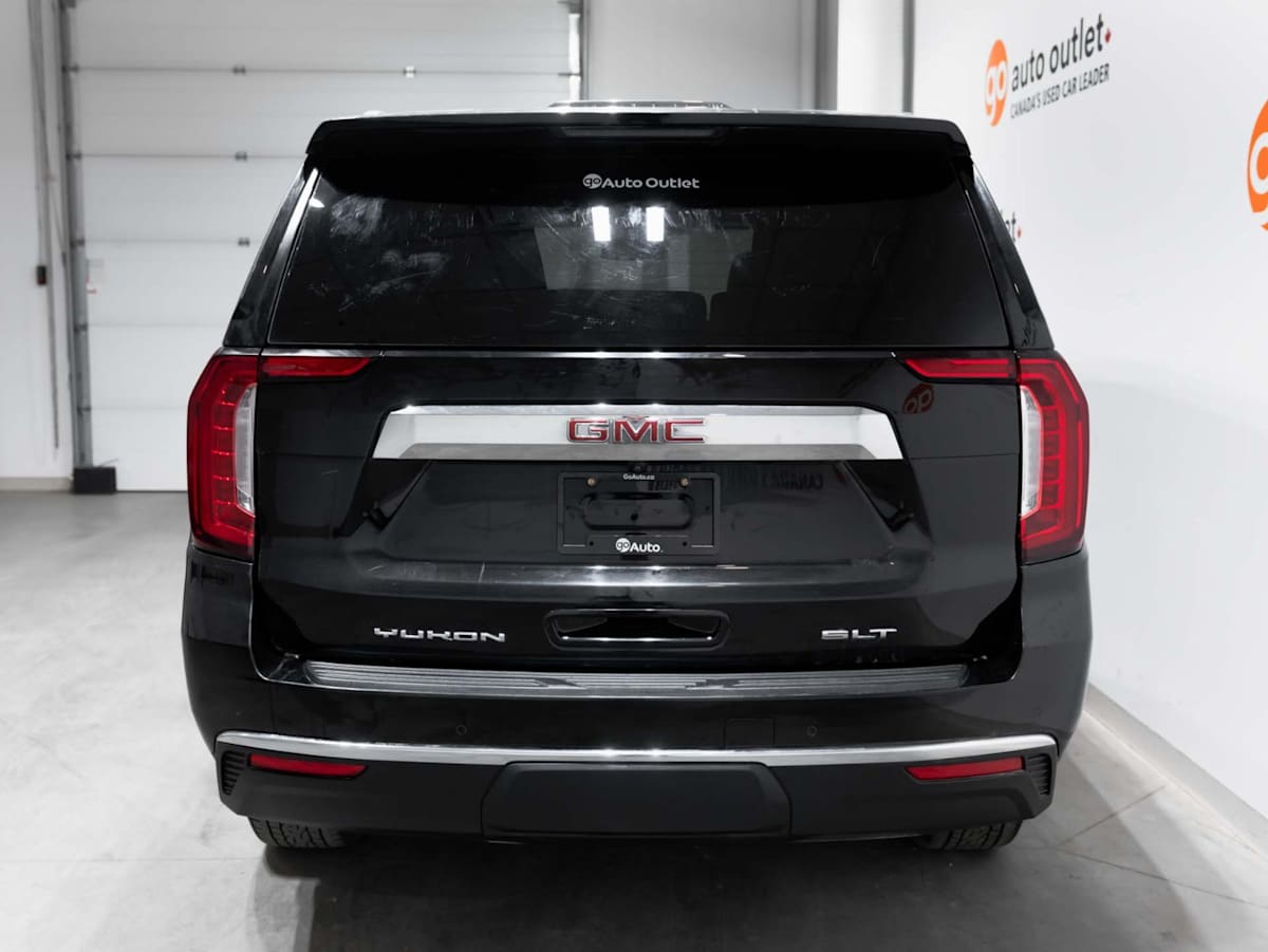 2024 GMC Yukon SLT — photo 7
