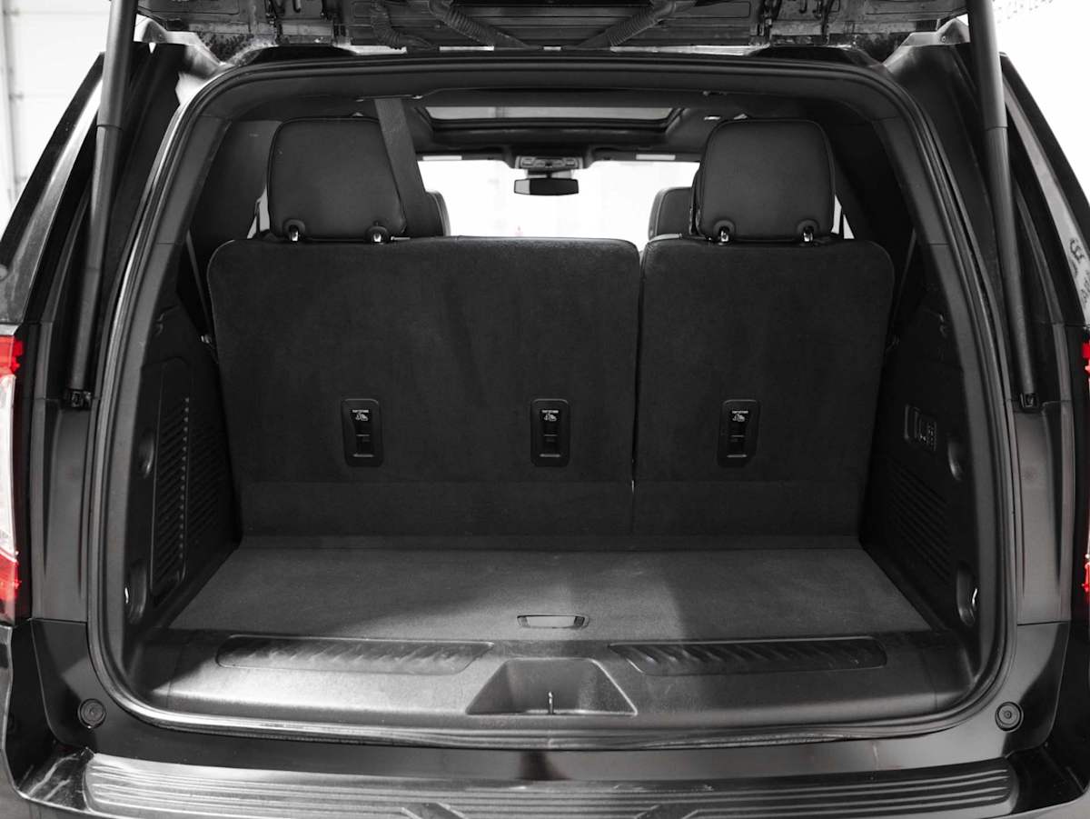 2024 GMC Yukon SLT — photo 8