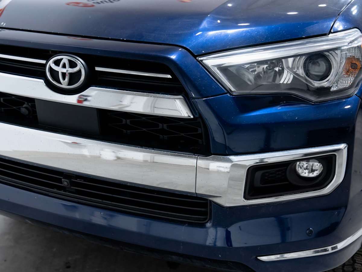 2022 Toyota 4Runner 4WD — photo 4
