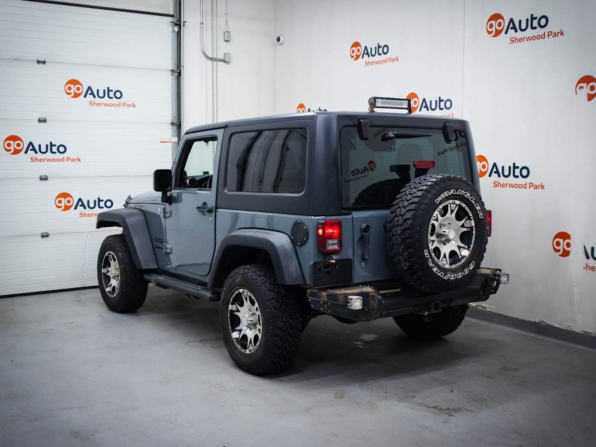 2014 Jeep Wrangler Sport — photo 7