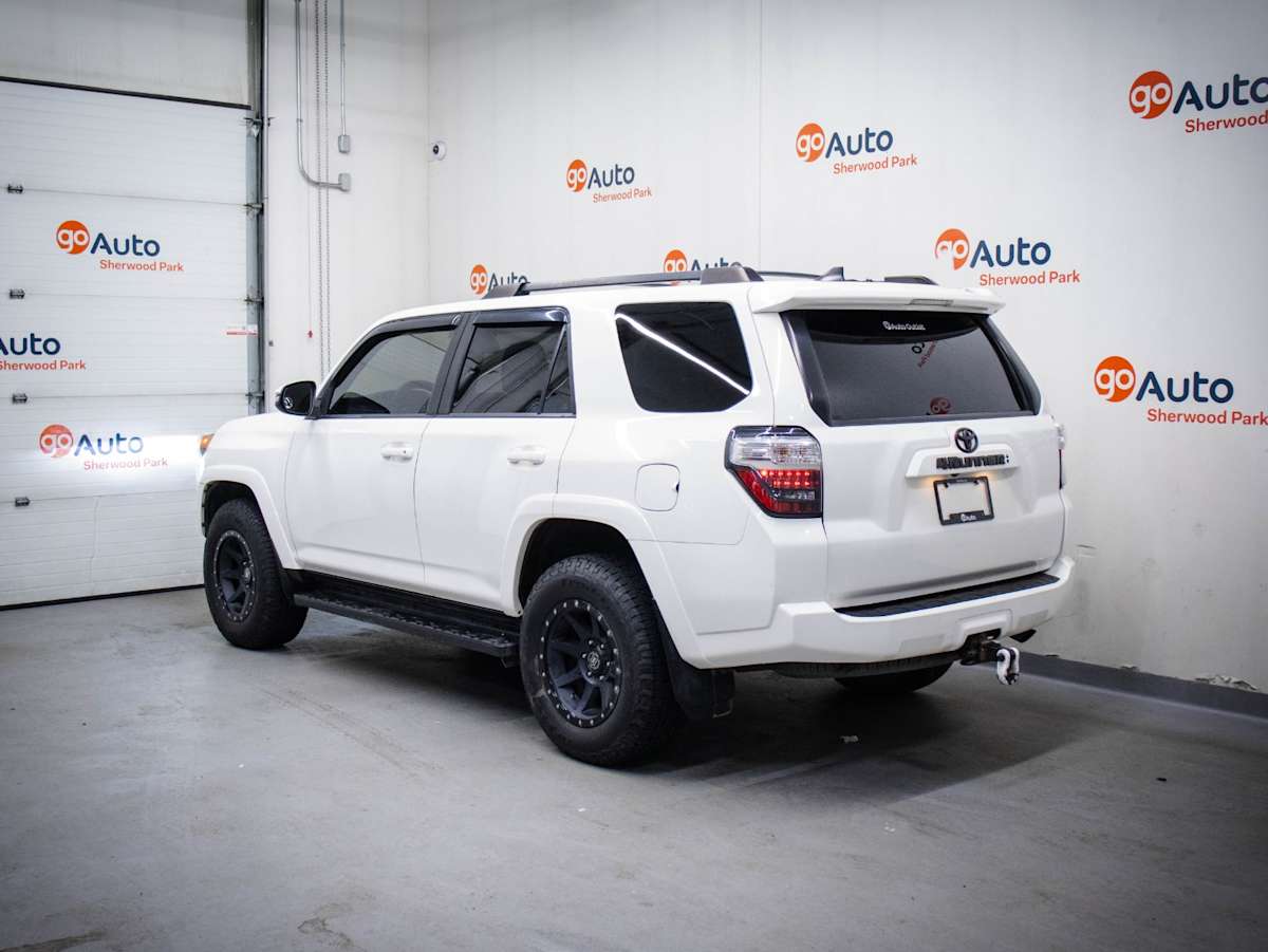2020 Toyota 4Runner 4WD — photo 7