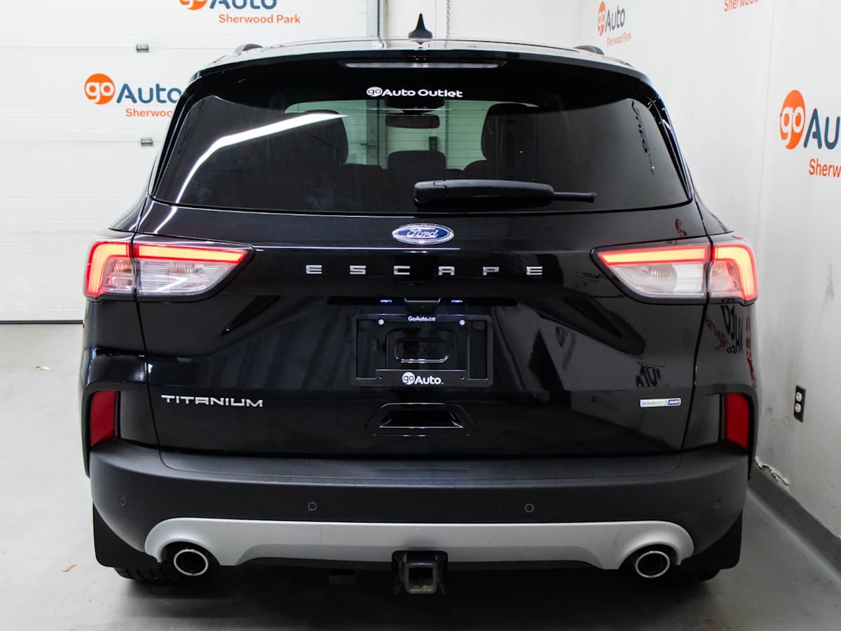 2020 Ford Escape Titanium — photo 8