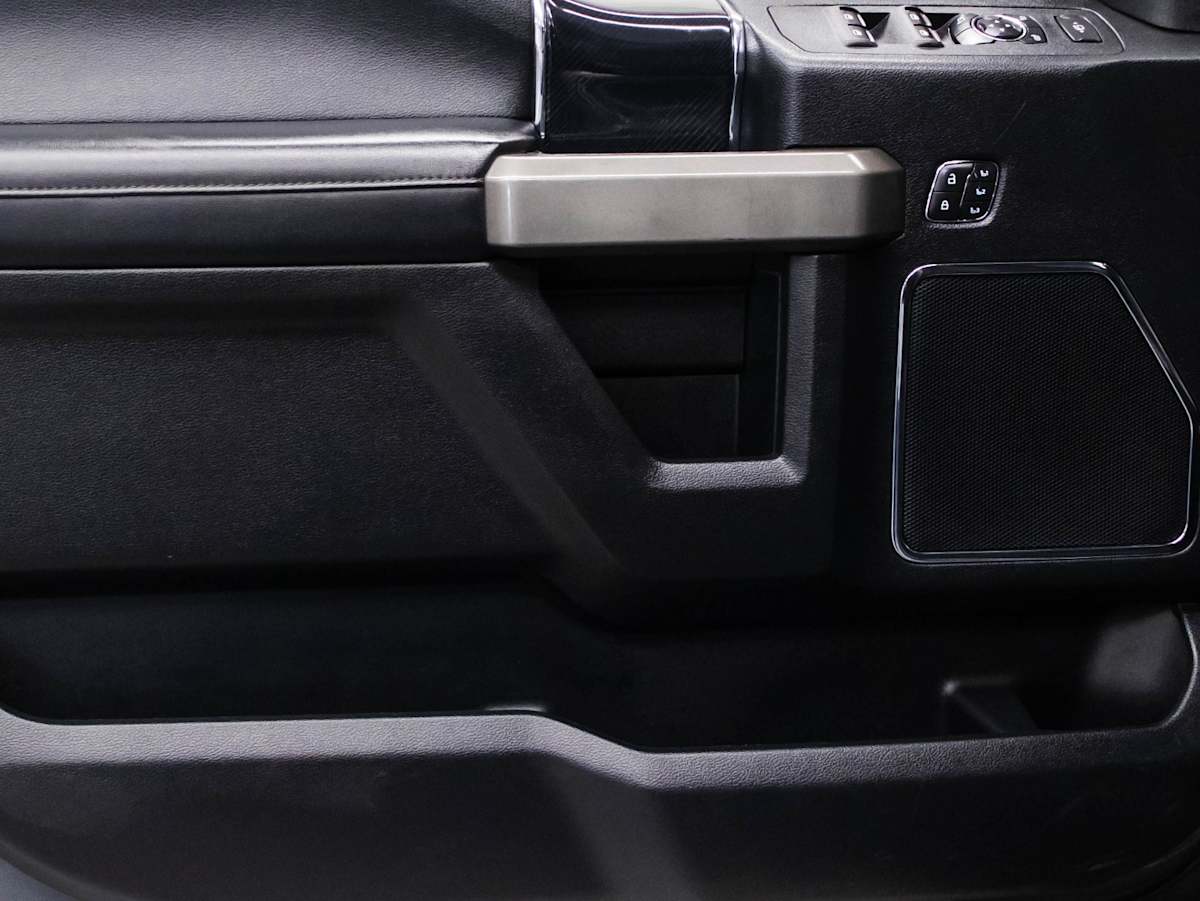 2021 Ford Super Duty F-350 SRW Platinum — photo 8