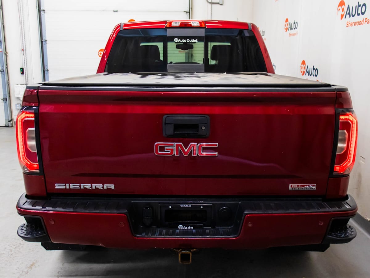 2018 GMC Sierra 1500 SLT — photo 8