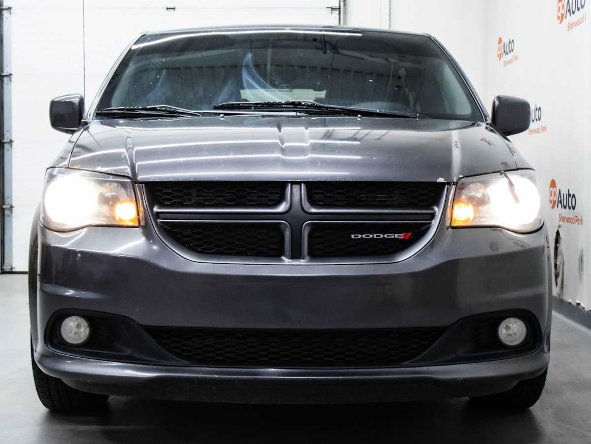 2018 Dodge Grand Caravan GT — photo 2
