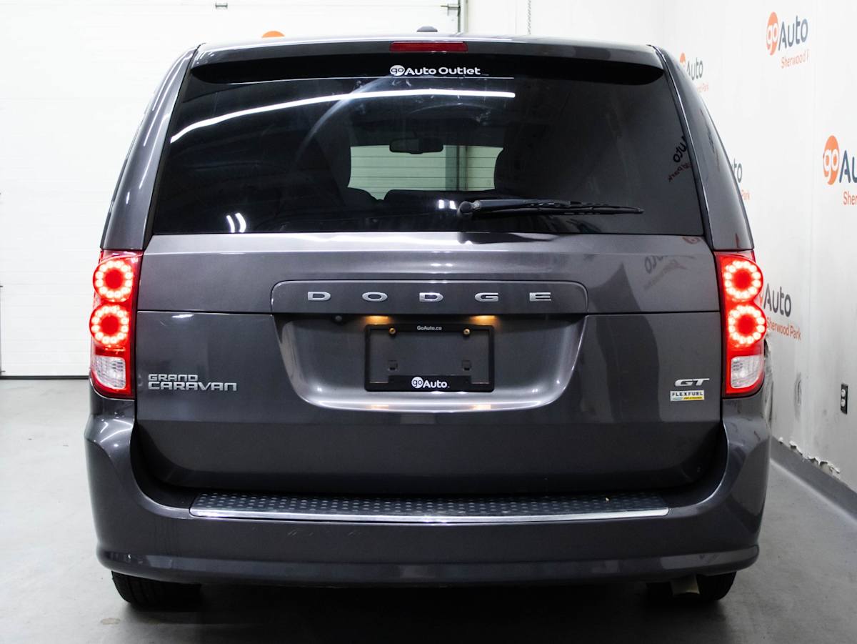 2018 Dodge Grand Caravan GT — photo 8