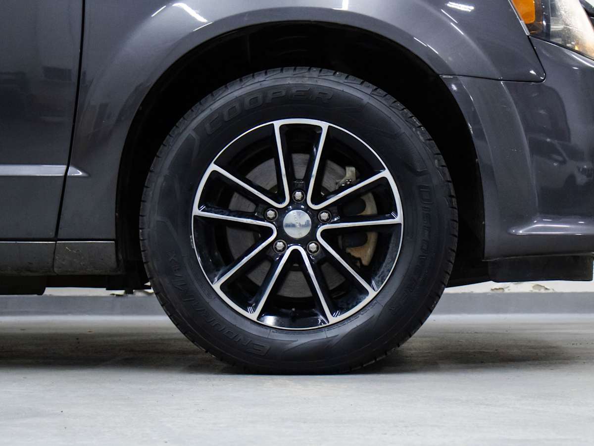 2018 Dodge Grand Caravan GT — photo 5