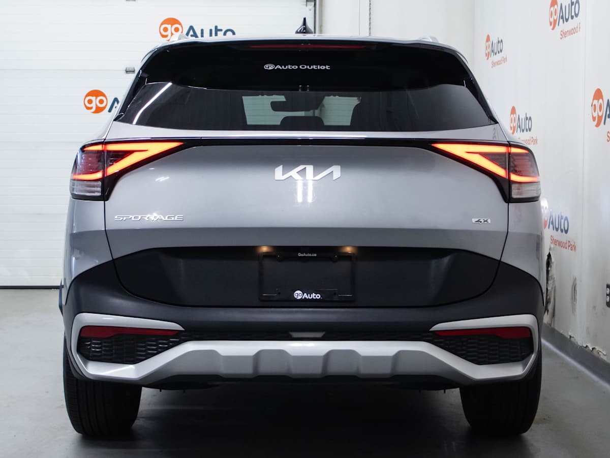 2025 Kia Sportage LX — photo 8