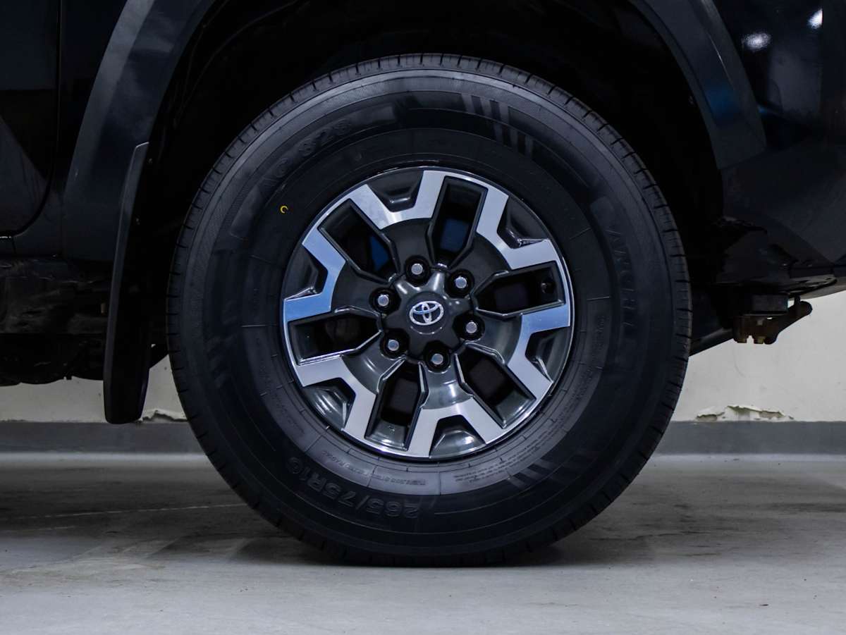 2023 Toyota Tacoma Nightshade — photo 5