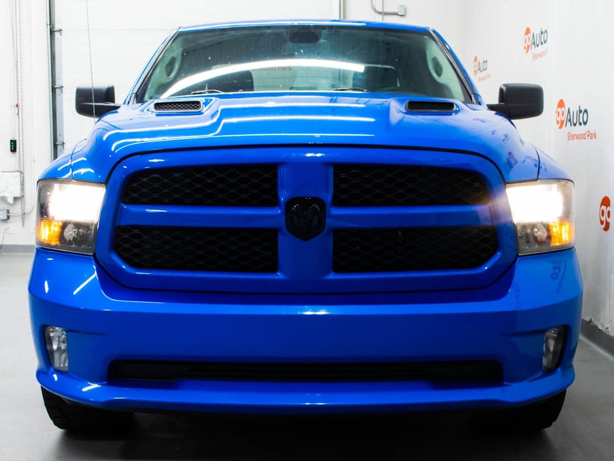 2021 Ram 1500 Classic Express — photo 2