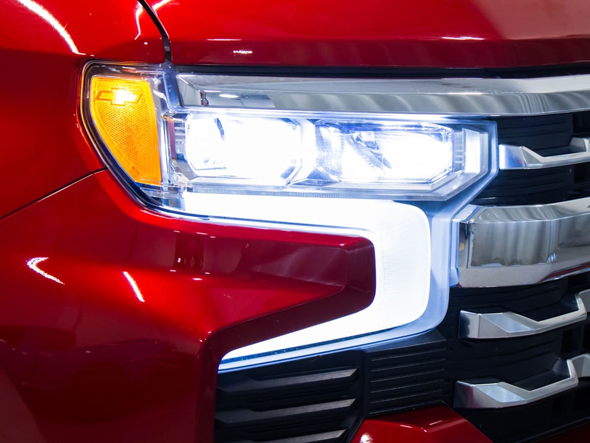2024 Chevrolet Silverado 1500 LTZ — photo 3