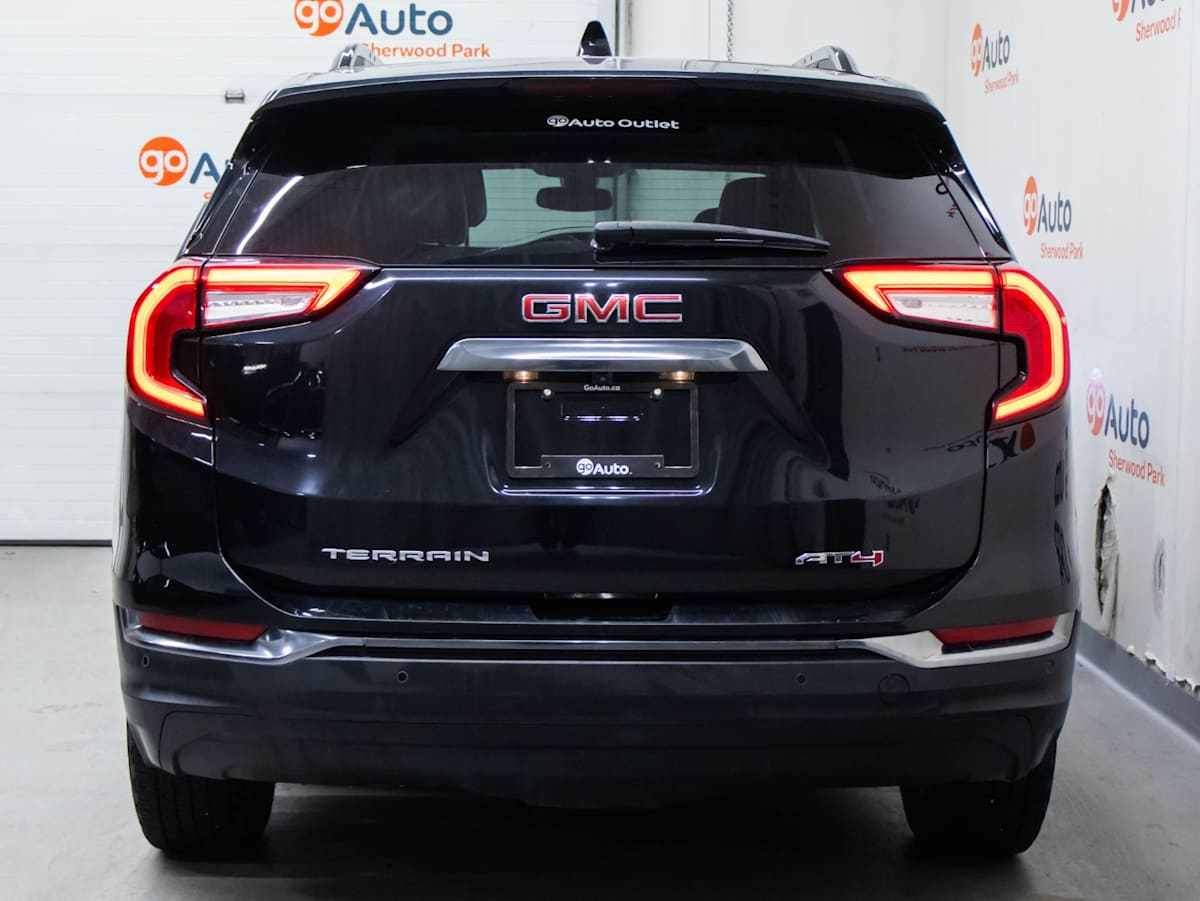 2022 GMC Terrain AT4 — photo 8