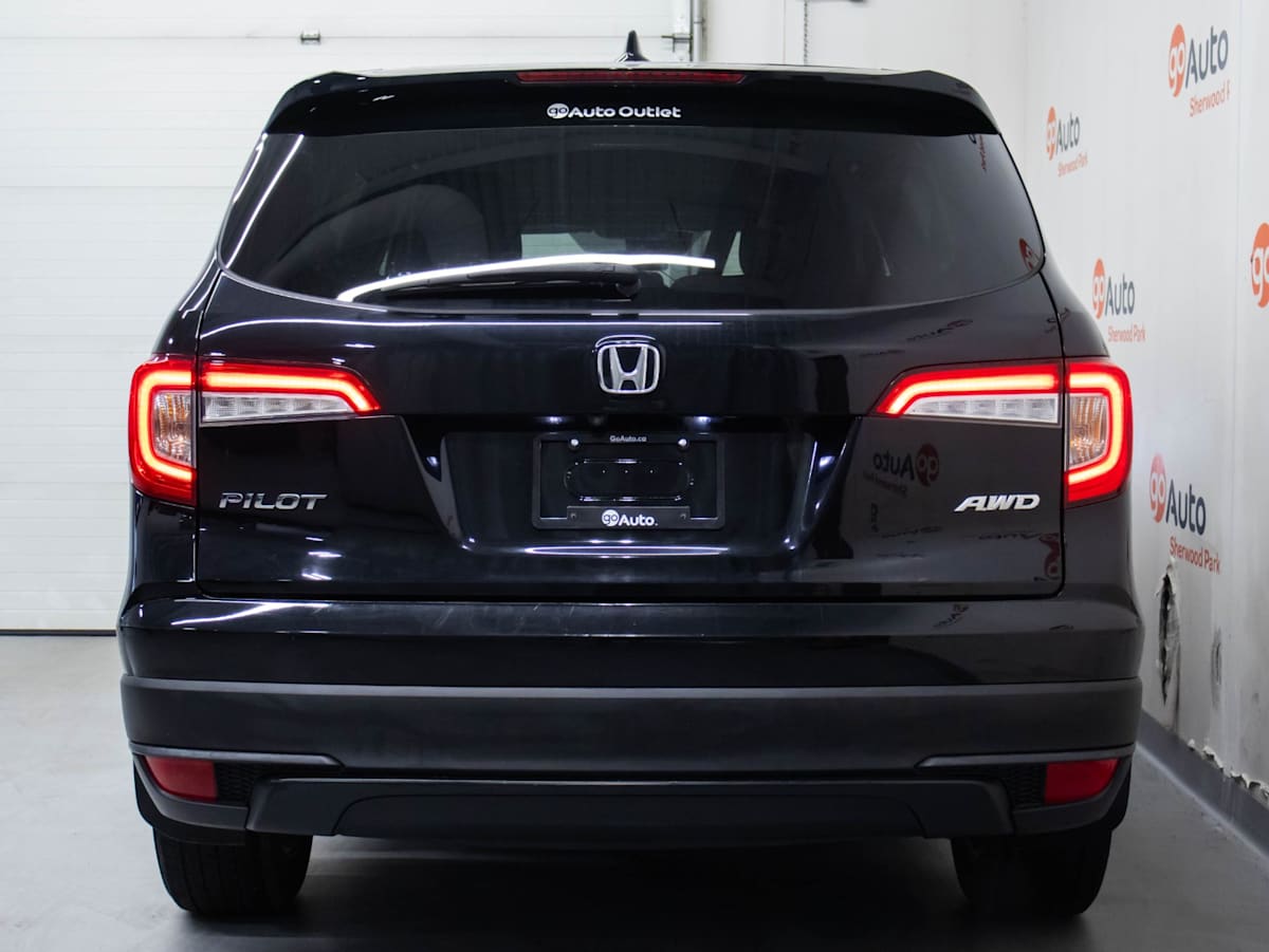2019 Honda Pilot LX — photo 8