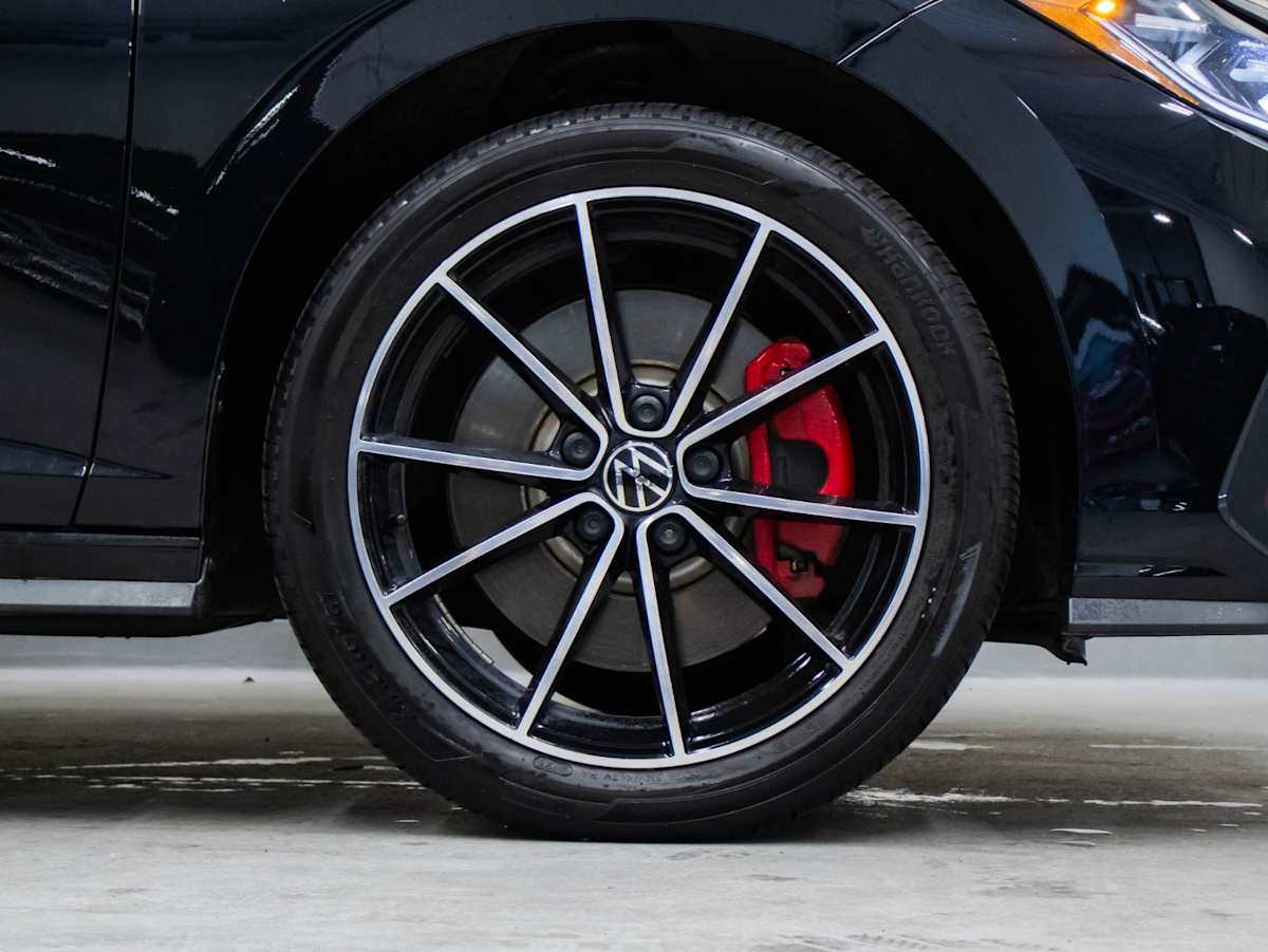 2025 Volkswagen Jetta GLI Autobahn — photo 5