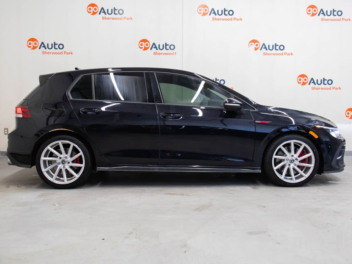 2022 Volkswagen Golf GTI Performance — photo 6