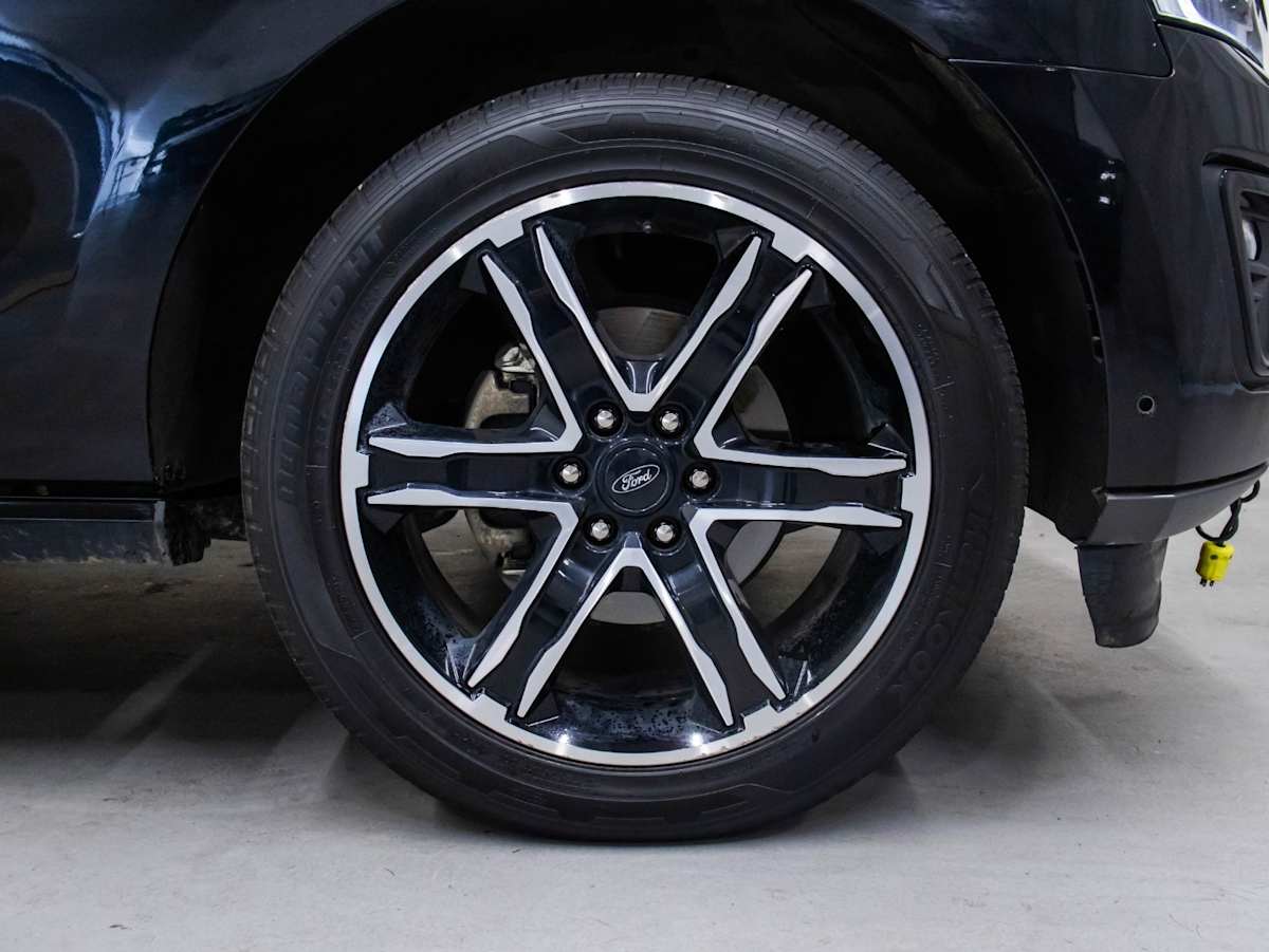 2020 Ford Expedition Limited — photo 5
