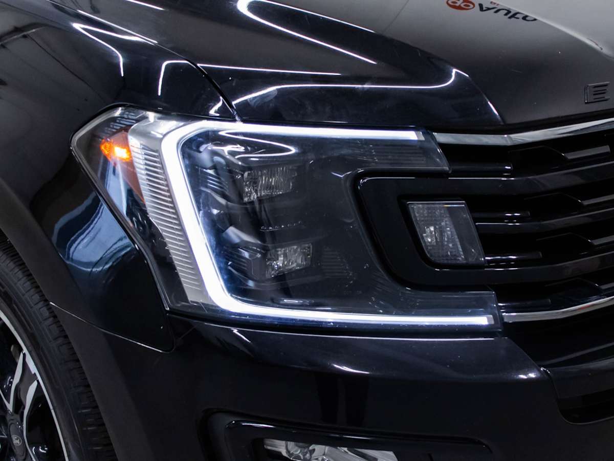2020 Ford Expedition Limited — photo 3