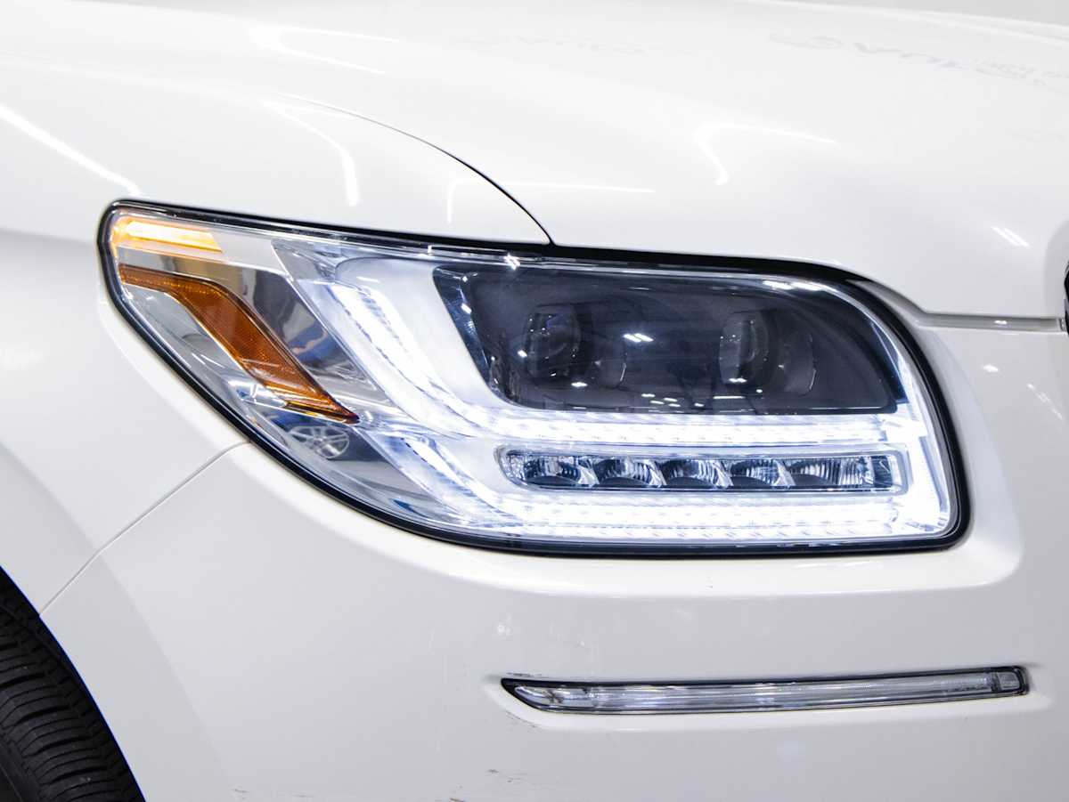 2019 Lincoln Navigator L Reserve — photo 8