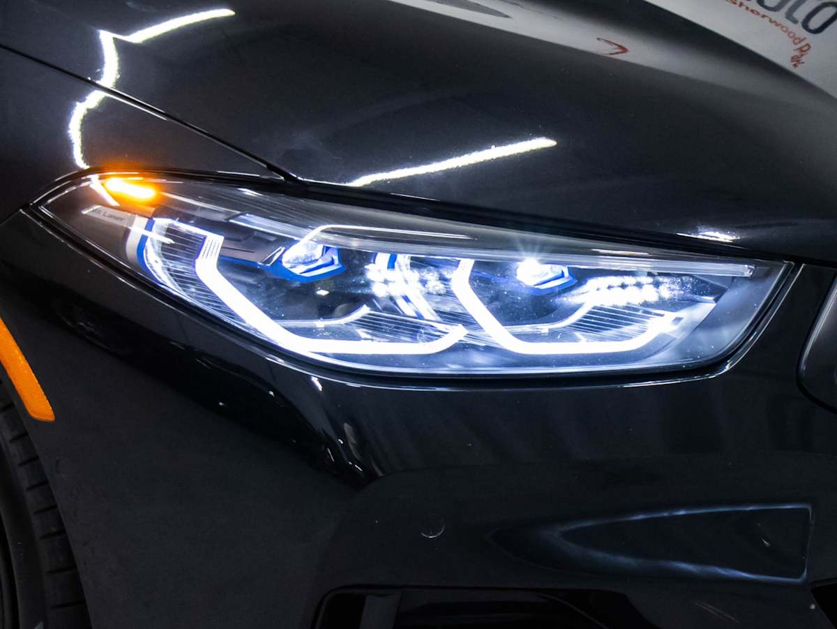 2023 BMW 8 Series M850i xDrive — photo 3