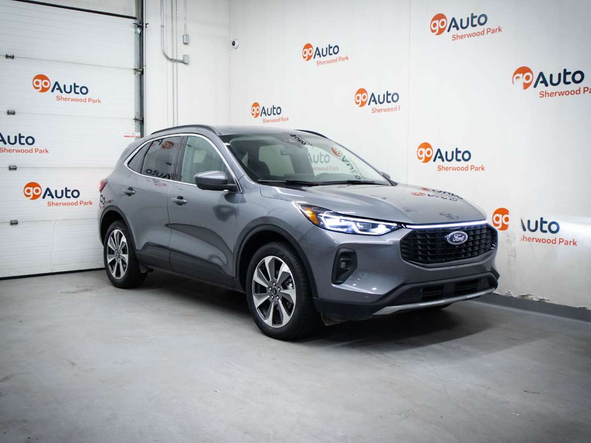 2024 Ford Escape Platinum — photo 1