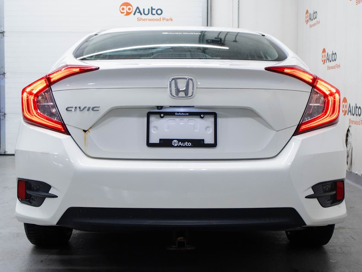 2017 Honda Civic Sedan LX — photo 8