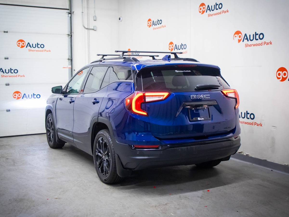 2022 GMC Terrain SLT — photo 7