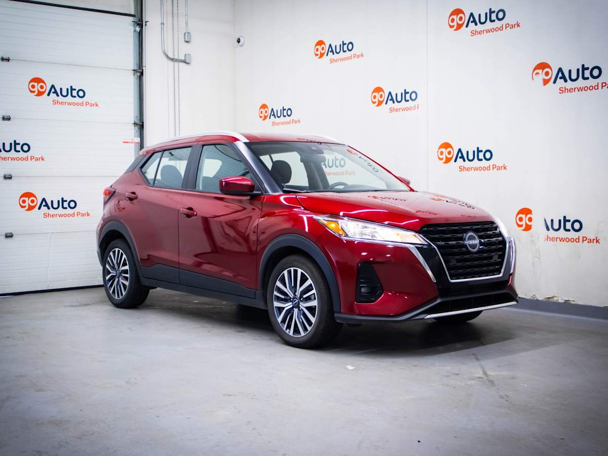 2025 Nissan Kicks Play SV — photo 1