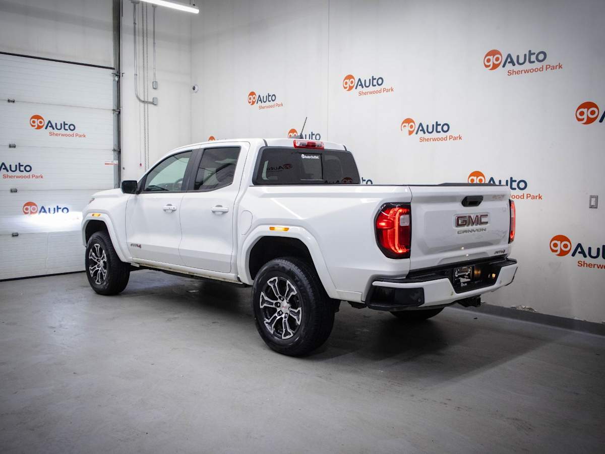 2023 GMC Canyon AT4 — photo 7