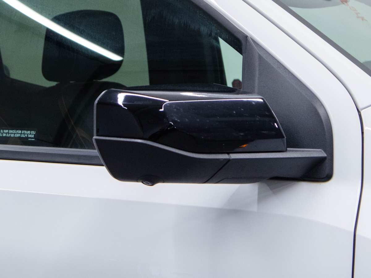 2023 GMC Canyon AT4 — photo 4
