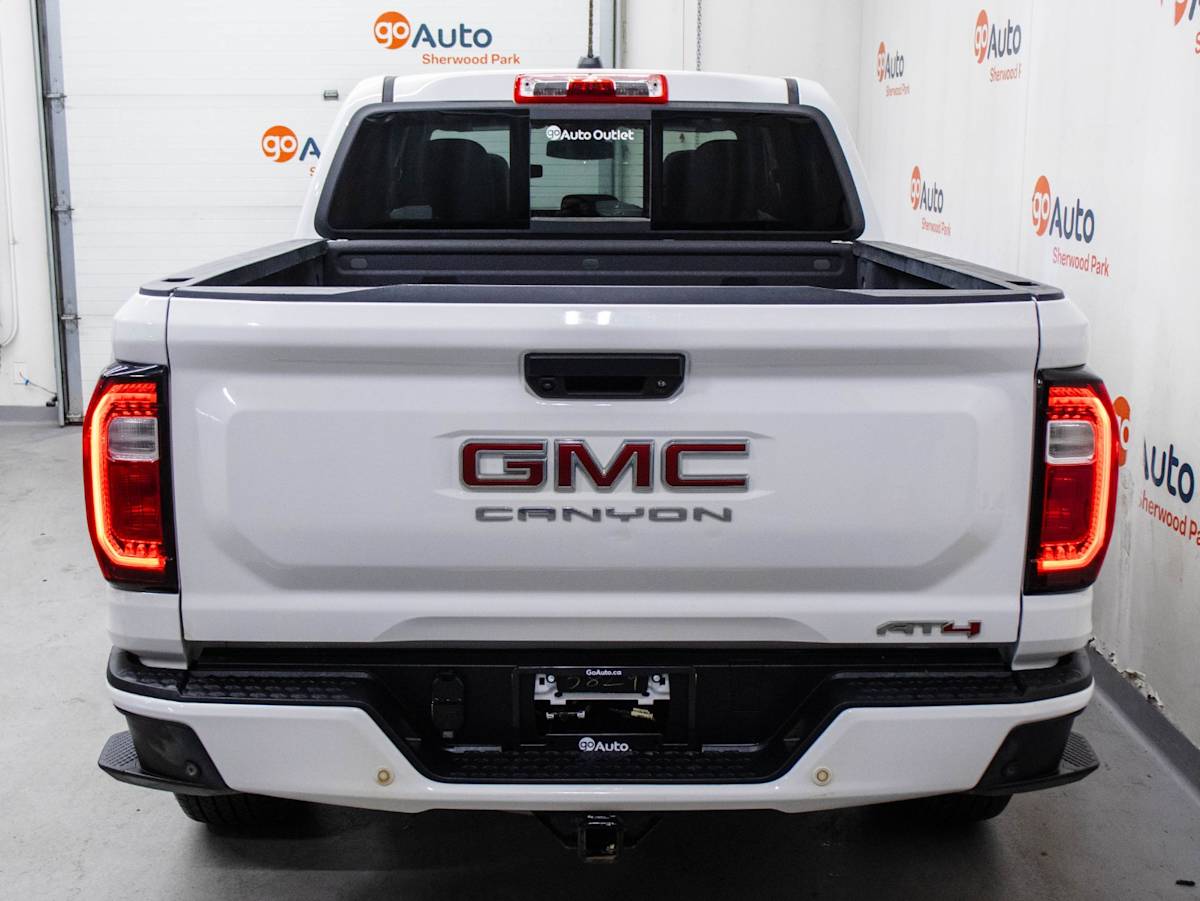 2023 GMC Canyon AT4 — photo 8