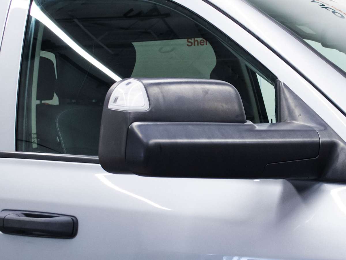 2021 Ram 1500 Classic Express — photo 4