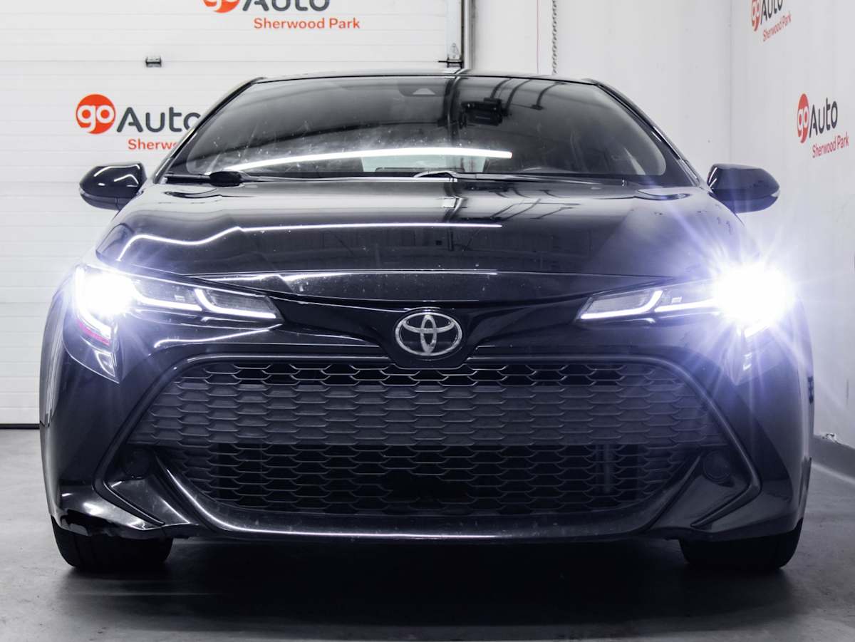 2021 Toyota Corolla Hatchback CVT — photo 2