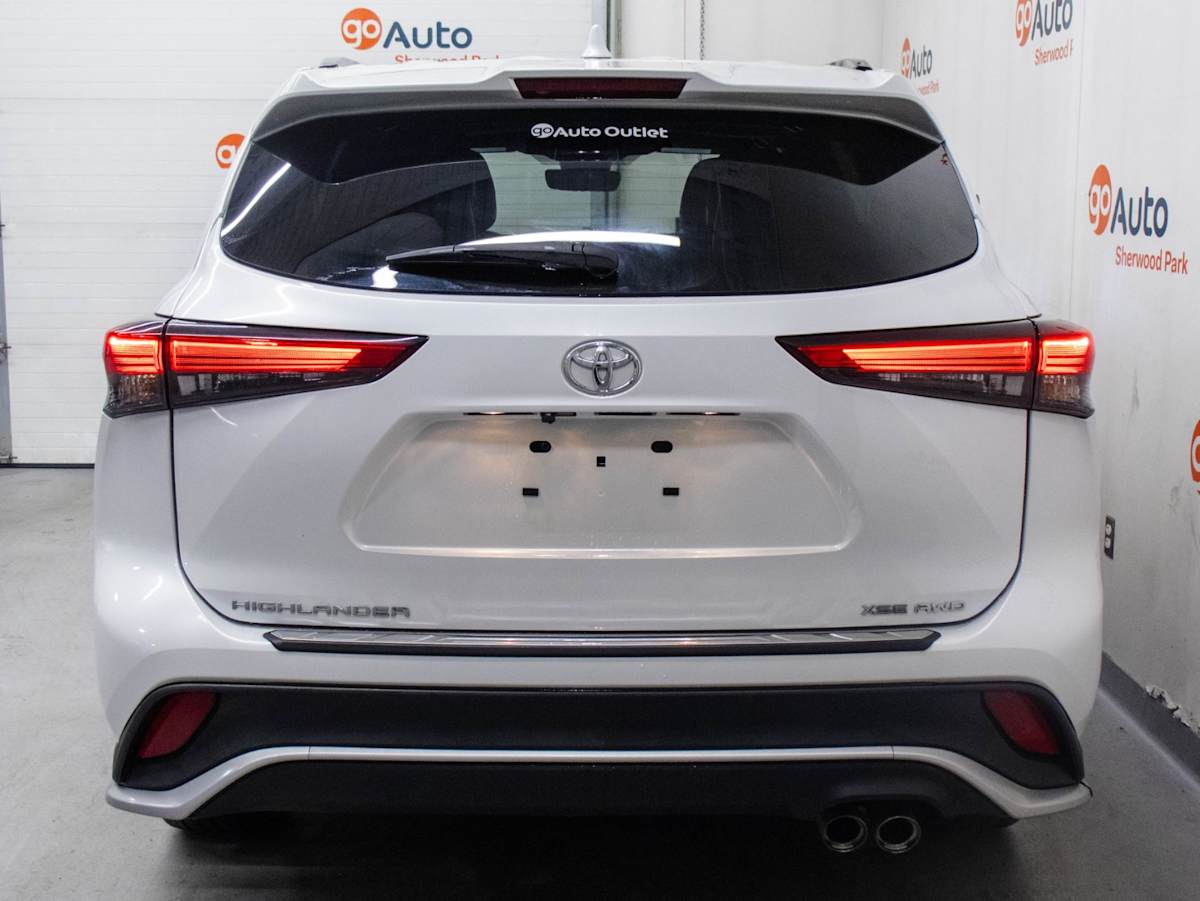 2023 Toyota Highlander XSE — photo 8