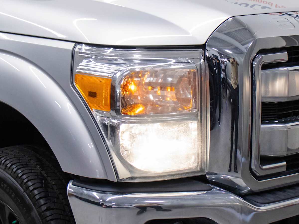 2015 Ford Super Duty F-250 SRW XLT — photo 3