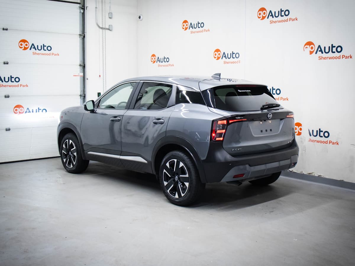 2025 Nissan Kicks SV — photo 7